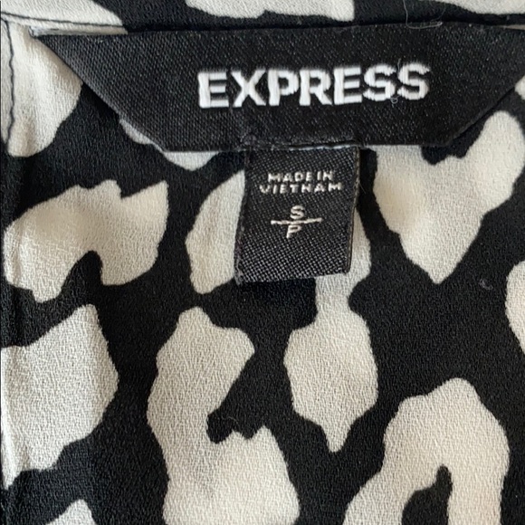 Express flyaway tie back top - Picture 4 of 6